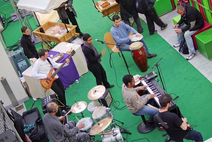 Evry Daily Photo - Concert Ebena Inauguration Gare Evry Centre 216.jpg